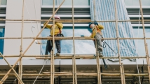 Construction sector stagnates due to rising costs and competition