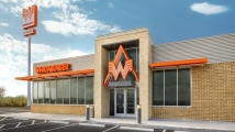 Weekly Global Wrap: Whataburger's US$25k gaming contest; MOD Pizza gets acquired; California franchise owners downsize