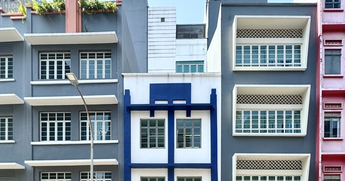 3storey shophouse with rear extension in Boat Quay Precinct up for